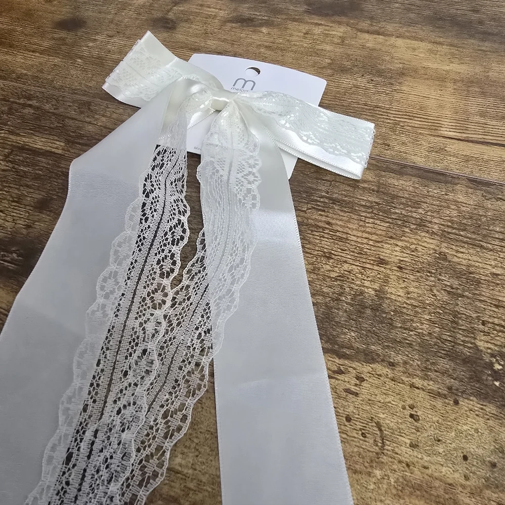 New Melody Off White Lace Hair Ribbon Bow